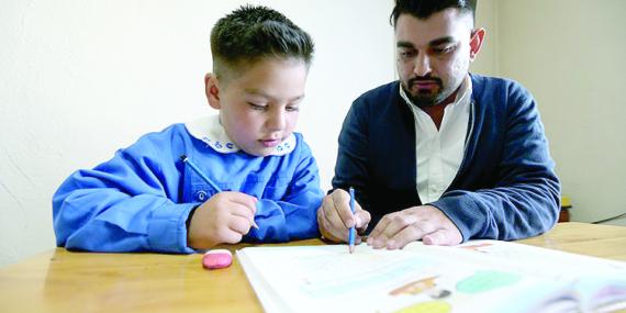 Kars’ta ilk atandığı köyde, tek öğrencisini geleceğe hazırlıyor