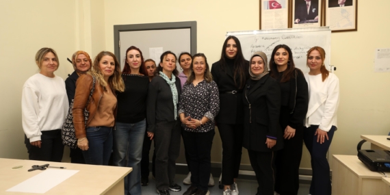 Yenimahalle’den fark yaratan hizmet Selma Hanım YENİMEK ile Malatya’ya gazeteci döndü