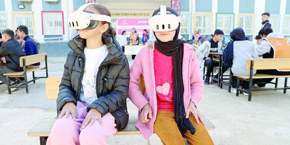 Şanlıurfa’da öğretmenler kırsaldaki  öğrencilere bilim ve teknoloji taşıyor