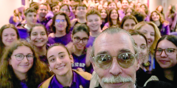 Beşikçioğlu öğrencilerle bir araya geldi