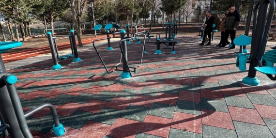 Pursaklar’da Turgut Özal Parkı Yepyeni Yüzüyle Hizmette