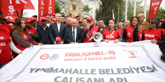 Başkan Yaşar, belediye çalışanları ile birlikte yürüdü “İşçinin hep yanında olduk”